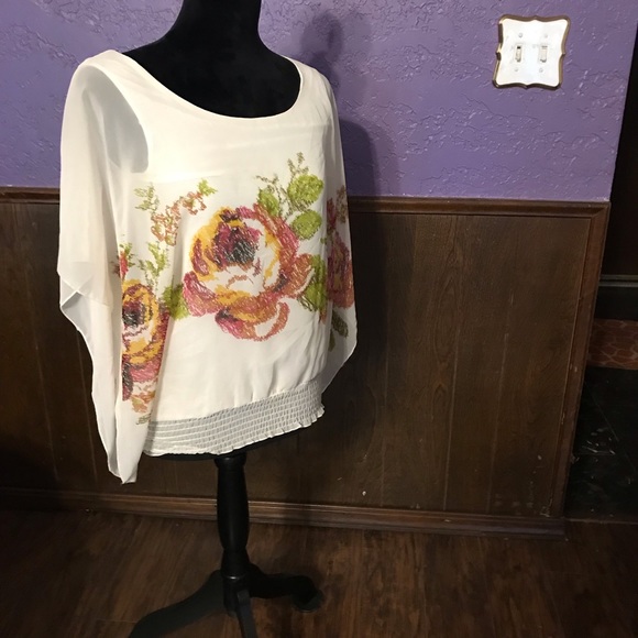 Flowing Top - Picture 8 of 8